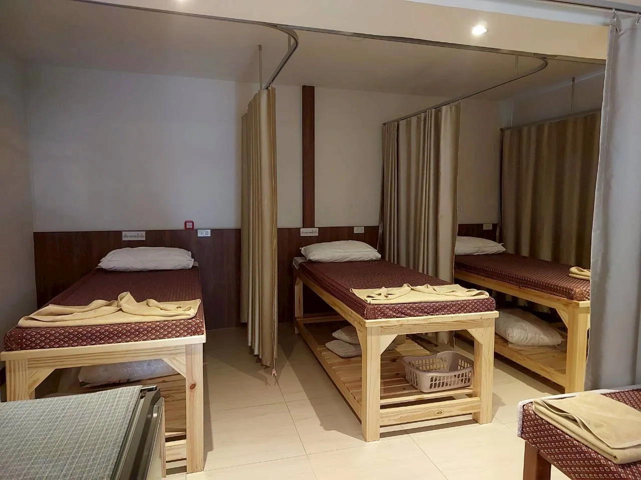 ออริจินส์ มาสสาจ – โรงแรมวินด์มิลล์ · Origins Health Massage