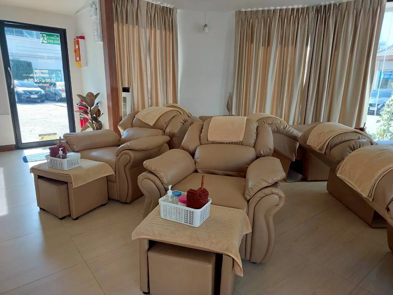 ออริจินส์ มาสสาจ – โรงแรมวินด์มิลล์